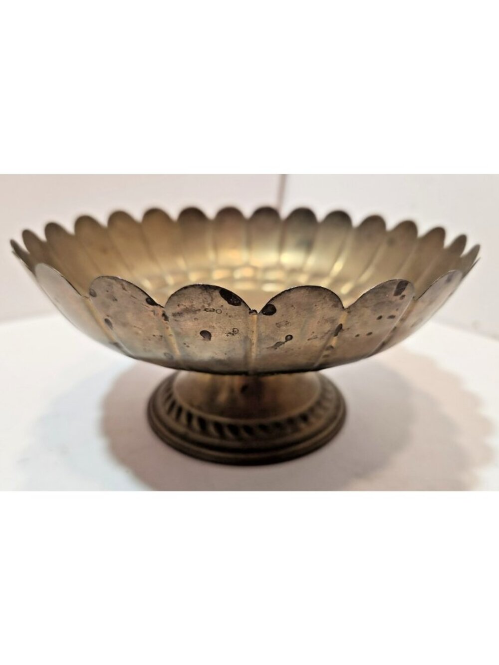 Vintage Brass Art Deco Scalloped Floral Centerpiece Bowl Made in India